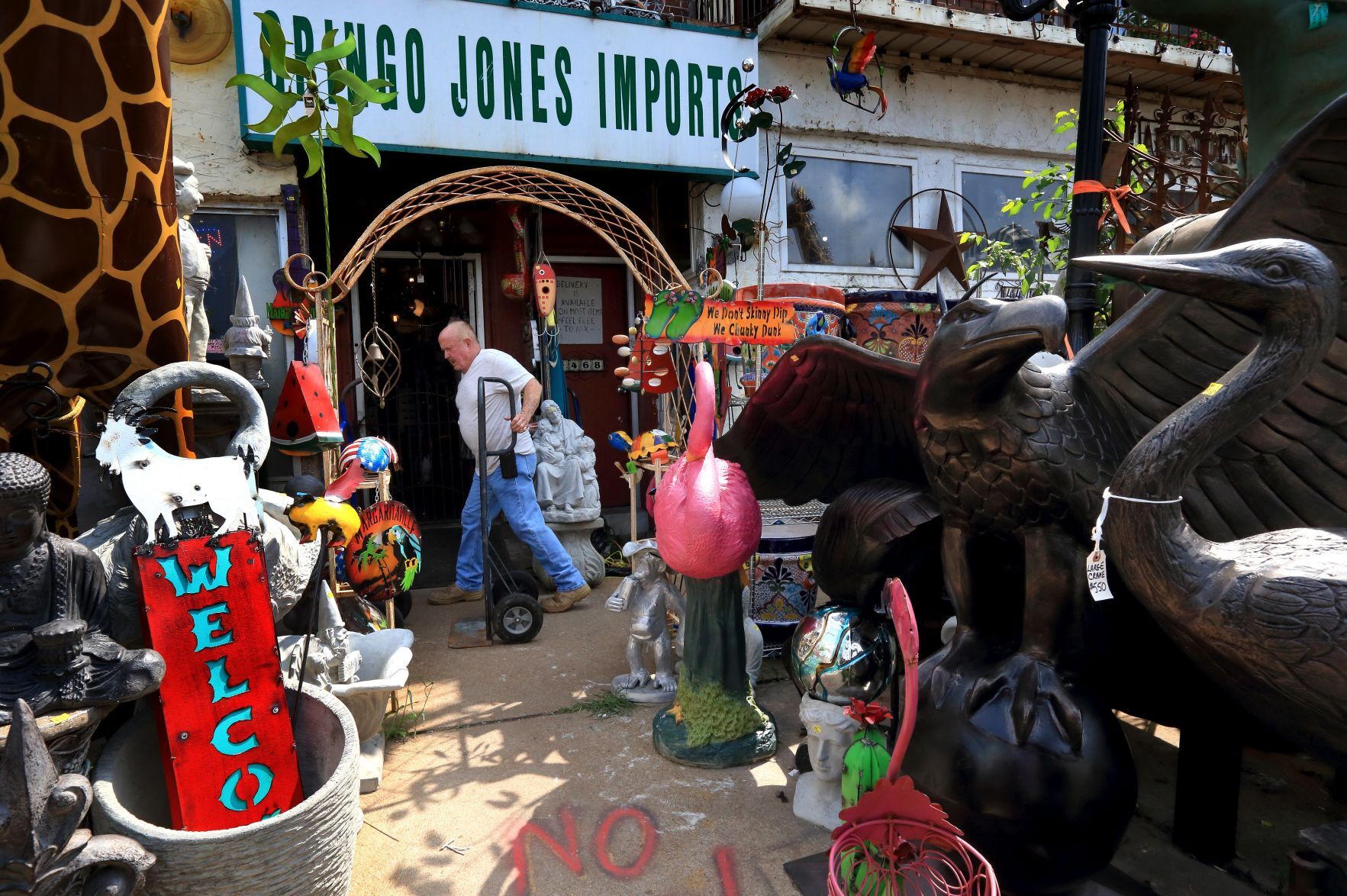 Gringo Jones to remain open